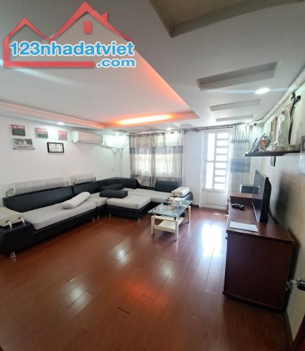 Bán nhà MT KD ĐS 4, P16, Gò Vấp, 92m2, 6 tầng, thang máy, tặng toàn bộ nội thất - 1