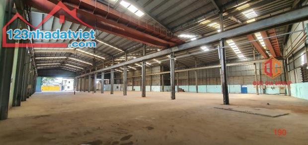 Bán nhà xưởng 4000m2 mặt tiền Xa lộ Hà Nội cho thuê được 200 triệu/tháng giá 190 tỷ - 1