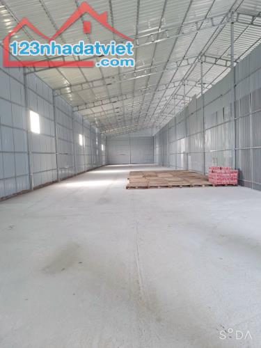 Cho thuê kho xưởng 300m2 khu vực ngã tư La Dương, Dương Nội Hà Đông.