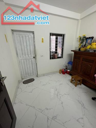 BÁN NHÀ MẶT PHỐ CHÙA QUỲNH HỒNG MAI 32M2 5 TẦNG- VỈA HÈ KINH DOANH– MT 4.2M – GIÁ 8.5 TỶ - 2