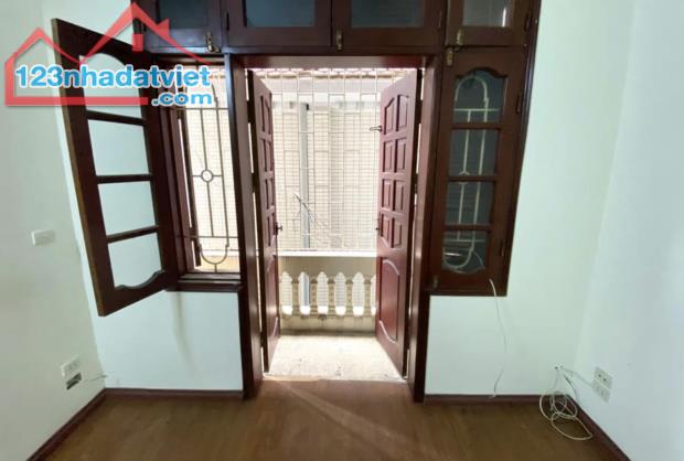 Ô KÌA Cho thuê nhà Đào Tấn Ba Đình 50m x3T 11 tr ở và kinh doanh 0854555533 - 3