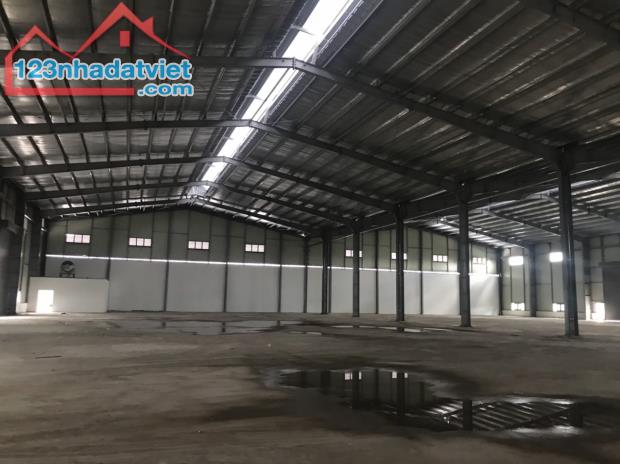 Cho thuê nhà xưởng 10.000m2, Khu CN Quế Võ 3, đầy đủ nhà xe và văn phòng. - 1