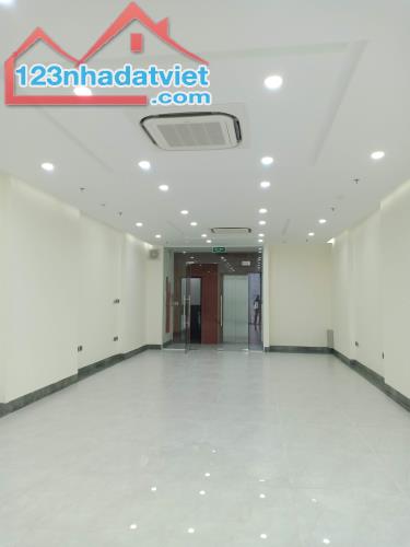 Cho thuê nhà Trung Văn, Vinaconex Nam Từ Liêm 90m2 x 5t, thông sàn, mới hoàn thiện đẹp - 5