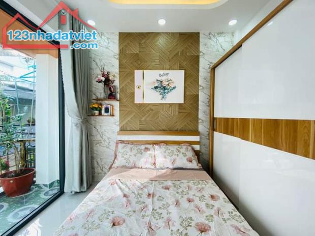 VỠ NỢ BÁN GẤP NHÀ HẺM ÔTÔ 56m²-2tỷ450(TL) Bình Thới P14 Quận 11 - Đã có sổ - 2