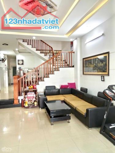 💥Kiệt 3m Phan Châu Trinh, Quận Hải Châu, DT 58m2, 3PN, chỉ 3 tỷx (0702344762)