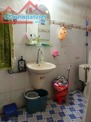Chính Chủ Cần Bán Gấp Nhà Mặt Tiền Đường Hoàng Sa, Quận 3, 58m2, Ngang 13m, Dài 6,5m. - 4