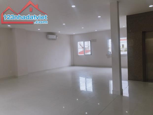 BÁN BUILDING 6 TÂNG MẶT TIỀN LÊ QUANG ĐỊNH 249m² DT sàn 1200m². THU NHẬP TRÊN 300TR/THÁNG - 1