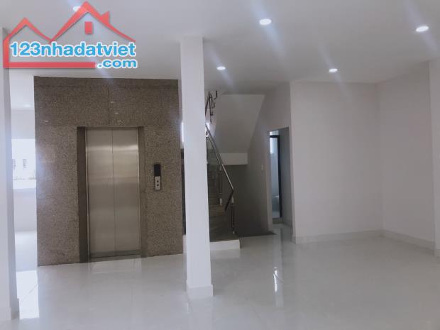 BÁN BUILDING 6 TÂNG MẶT TIỀN LÊ QUANG ĐỊNH 249m² DT sàn 1200m². THU NHẬP TRÊN 300TR/THÁNG - 2