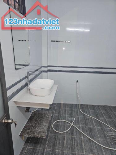 Bán nhà 132m2, Đường 11, Trường Thọ Thủ Đức, giá 5,6 tỷ TL - 4