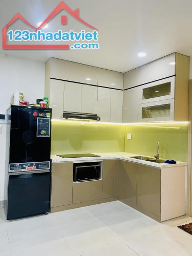 Cho thuê nhà ngắn hạn Lavida Plus, 37m2 8tr, gần ĐH Tôn Đức Thắng Q.7