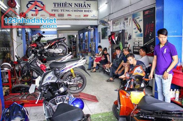 Bán nhà mặt phố Ngô Gia Tự, Long Biên, DT405 m2, Mặt tiền 11m, 3 tầng, Giá 58 tỷ
