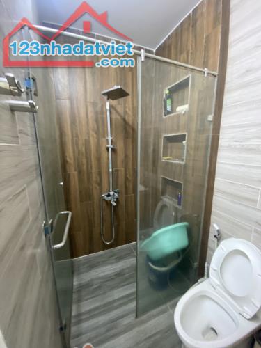 Gần Chợ Phan Văn Trị ! Tôi Chính Chủ Bán Nhà 75m2 , Trệt Lầu, 3Phòng Ngủ 4WC LH 0352532539 - 3