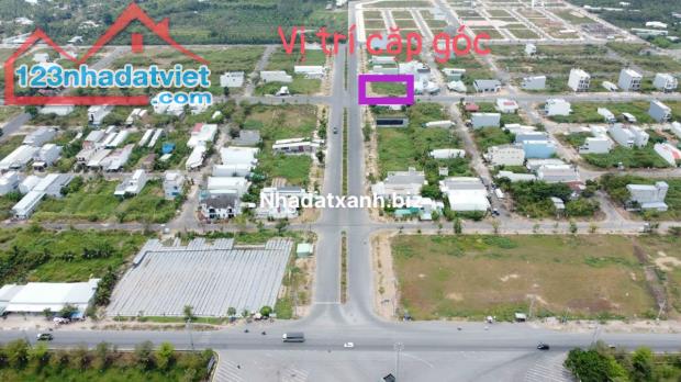Cho thuê cặp nền GÓC 176,5m2 đường A1 & A4 KDC Tân Phú, Cái Răng, Cần Thơ- giá 6 triệu  - - 2