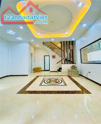 BÁN ĐẤT TẶNG NHÀ BẠCH MAI 90M2, MT 4,5M,10M RA MẶT PHỐ, 8 PHÒNG CHO THUÊ GIÁ HƠN 10 TỶ