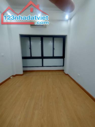 Bán nhà phố Đại La 30m2*4 tầng, MT 5m, giá 2.88 tỷ - 4