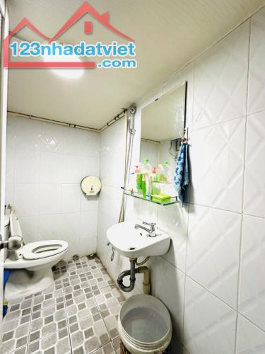 Nhà Mặt Tiền Kinh Doanh Đường Võ Văn Kiệt, Phường Nguyễn Thái Bình, Quận 1, 72m2, Ngang 4m - 5