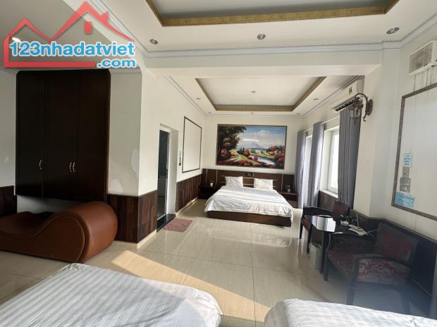 Cho thuê khách sạn tại Vĩnh Yên, tiêu chuẩn 3*. Tổng  có 45 phòng khép kín - 3