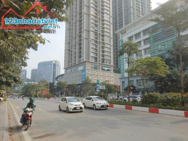 MẶT PHỐ TÔN THẤT THUYẾT 150M2 MT 6 GIÁ 60 TỶ, V6, KINH DOANH, THANG MÁY