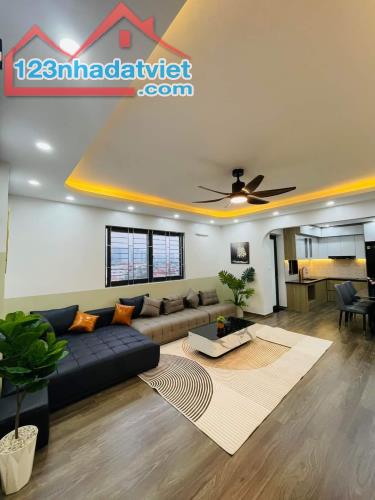 BÁN GẤP CĂN CHUNG CƯ BA HÀNG 282 LĨNH NAM, 112M2, TẦNG TRUNG, FULL NỘI THẤT