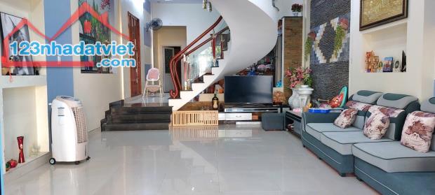 Bán nhà Ngũ Hành Sơn - Khu Nam Việt Á - 100m2 - 3 tầng - 5 ngủ - giá 5 tỷ 2. - 3