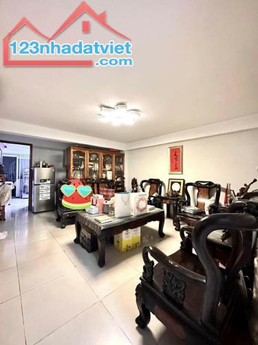 HẺM Ô TÔ 7 CHỖ VÀO NHÀ ĐÀO DUY ANH 86M2, NGANG 4.5 x 20M, 5 TẦNG, NHỈNH 13 TỶ