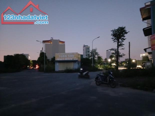 Bán Đất Đấu Giá Phú Lương Hà Đông Phân Lô Ô Tô Kinh Doanh 68m2xMT10.7mx6 tỷ 0904604054