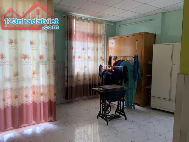 HOT - Nhà mặt tiền Quận 3, kinh doanh đỉnh, 105m2, ngang rộng, 9 PN, nhỉnh 13 tỷ - 2