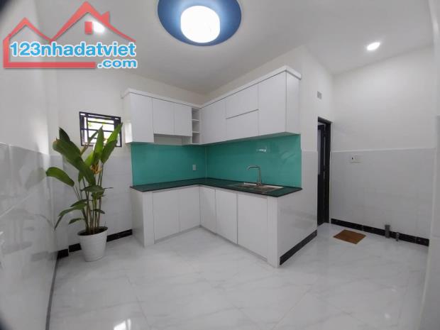 NHÀ ĐẸP ĐÓN TẾT - HXT THẠNH LỘC QUẬN 12 - 51M2, 2 TẦNG, TIỆN ÍCH ĐẦY ĐỦ, GIÁP GÒ VẤP. - 3