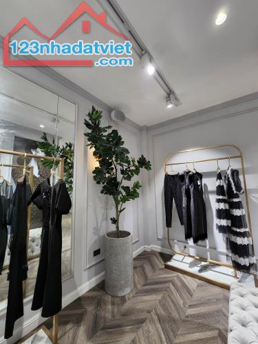 HIẾM ĐẸP! MẶT PHỐ NGUYỄN VIẾT XUÂN THANG MAY KINH DOANH SỔ ĐẸP, 109m2 MẶT TIỀN 7.6m, 31 tỷ