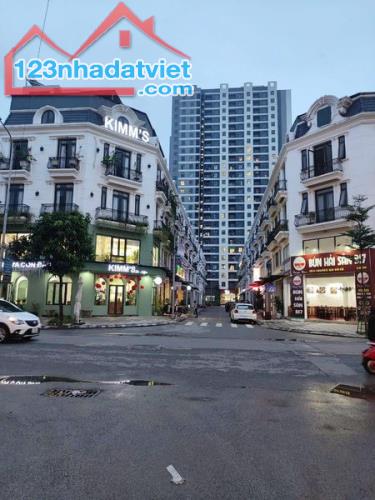 Bán nhà phố Thuận An, Thành Trung, Gia lâm, DT 87m x 5 tầng Mt 6m kinh doanh, 11.2 tỷ