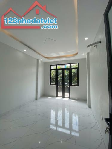 BÁN NHÀ SÁT KĐT ĐÔ NGHĨA. 50M2 X 4 TẦNG, Ô TÔ ĐỖ CỬA - 2