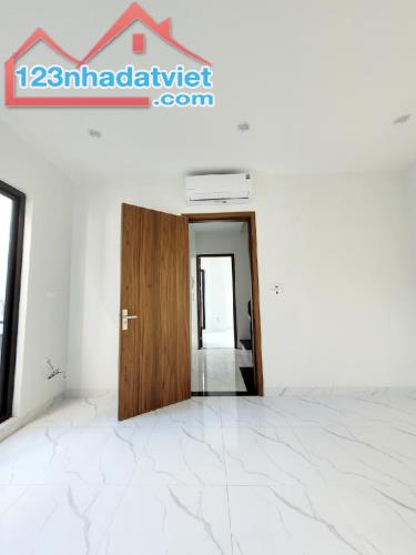 NHÀ MỚI DƯƠNG LÂM, BAN CÔNG LÔ GÓC, 38M2 NHỈNH 9 TỶ