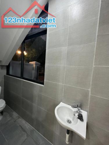 Tầng trệt Nhà phố 144m2 cho thuê Vinhomes Grand Park 10 triệu - 3