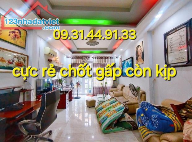 RẤT NGỘP Nhà Bình Tân giáp Tân Phú, DT 189m2 - đang VAY 12 TỶ - 2 mặt hẻm xe tải