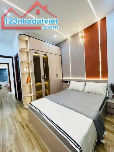 Bán Nhà Hẻm Tân Bình-2 Tầng-3PN-43m2-Giá 4 Tỷ 980 - 1