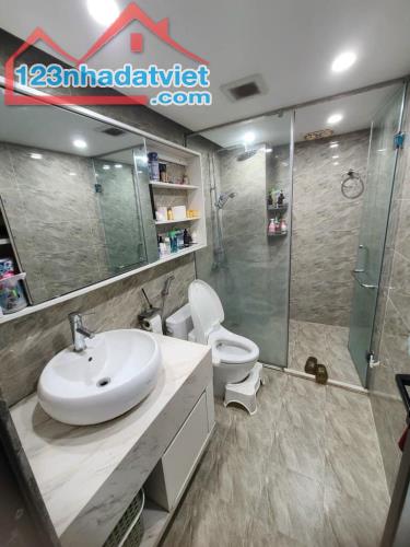 Bán nhà Nguyễn Chí Thanh 6 tầng 55m2 3 ôtô vào nhà, 50m ra phố, nội thất xịn, cho thuê VP - 4