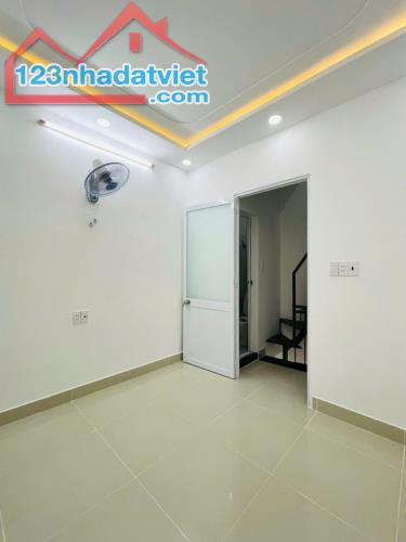 NHÀ MỚI ĐẸP, NGUYỄN VĂN CÔNG, GẦN SÂN BAY, BV 175 , CV GIA ĐỊNH, DTSD 60M2, 4 TẦNG HC ĐỦ, - 3