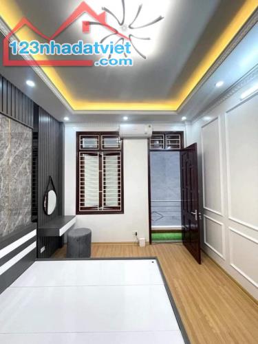 BÁN NHÀ THỤY KHÊ 35M2- GIÁ NHỈNH 4 TỶ -NHÀ ĐẸP - FULL ĐỒ TẶNG LẠI - GẦN HỒ TÂY LỘNG GIÓ - 2