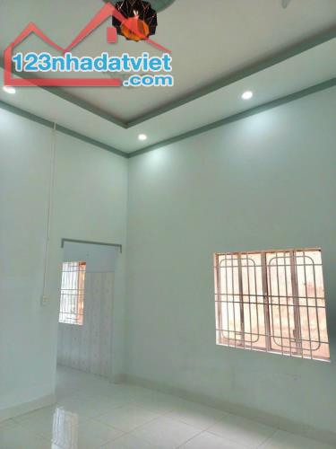 Hàng Hiếm, nhà cấp 4 ngay đường Nguyễn Thị Lắng, Tân Phú Trung, Củ Chi, 110m2, 620 Tr - 3