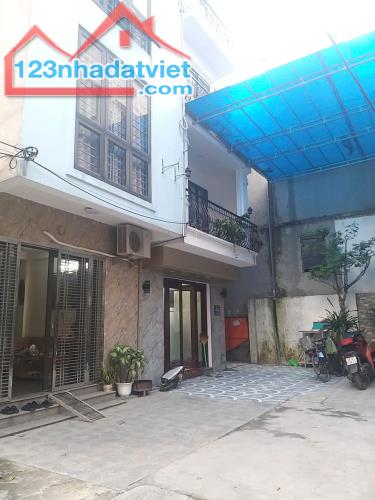 Bán nhà đường Hòa Bình Yên Nghĩa quận Hà Đông. Dt 35m2, 4 tầng, ô tô đỗ cửa, giá 3.5 tỷ - 2