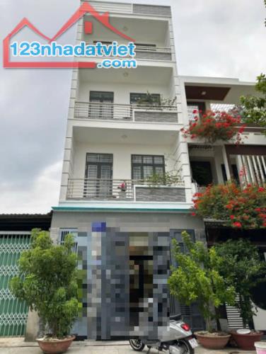 Cho thuê nhà nguyên căn 4 tầng Phước Long sát đường 28, 7 phòng  ngủ giá 20 triệu/tháng