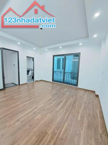 🔥🔥BÁN NHÀ MẶT NGÕ PHẠM VĂN ĐỒNG 50M2, DÂN XÂY CHẮC CHẮN, NGÕ BA GÁC - SỔ HOA HẬU CHỈ 5.7 - 2