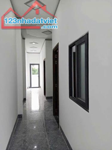 Nhà mới xây 1 lầu 1 trệt sổ riêng hoàn công 3.35 tỷ/90m2, sân ô tô - 4