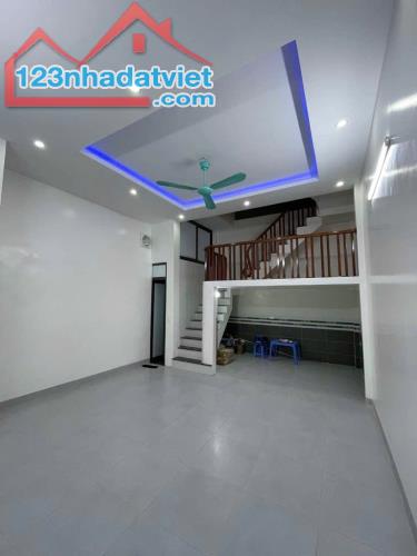 BÁN NHÀ PHỐ LA THÀNH, CẠNH ĐH VĂN HÓA,DÒNG TIỀN 45TR/THÁNG, DT 52M2, GIÁ 8,5 TỈ