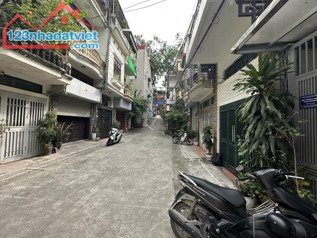 💥Hoàng Hoa Thám- Phân Lô- 🚘 Quay Đầu. 53m x4 Tầng, mt 3.5m. Giá 7.6 Tỷ💥