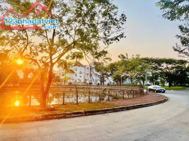 Bán lô đất view hồ KDC Đại An 1, ph Tứ Minh, TP HD, 89.1m2, mt 4.5, 2 mặt đường, giá tốt