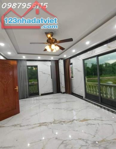 TUYỆT PHẨM NHÀ PHÚC LỢI 50M2 - 6 TẦNG - THANG MÁY - CĂN GÓC - P LÔ VỈA HÈ - 2