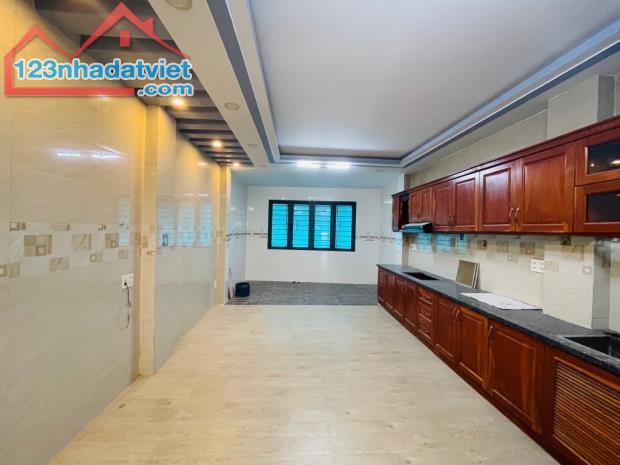 NHÀ MẶT TIỀN KD CÓ THANG MÁY DI CHUYỂN 6 TẦNG, 90M2, NGAY CẠNH SÂN BÓNG MINI MINH BẰNG - 2