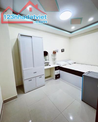 Gấp bán nhà cạnh Mt Nguyễn Công Trứ, Quận 1, 5 tầng, giá 18 tỷ, dt nền 82m2. - 4