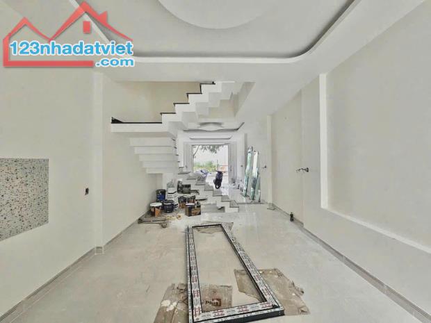 BÁN NHÀ MỚI 1T3L KDC D2D VÕ THỊ SÁU, P.THỐNG NHẤT DTXD 300M2 CHỈ 7,9 TỶ - 2